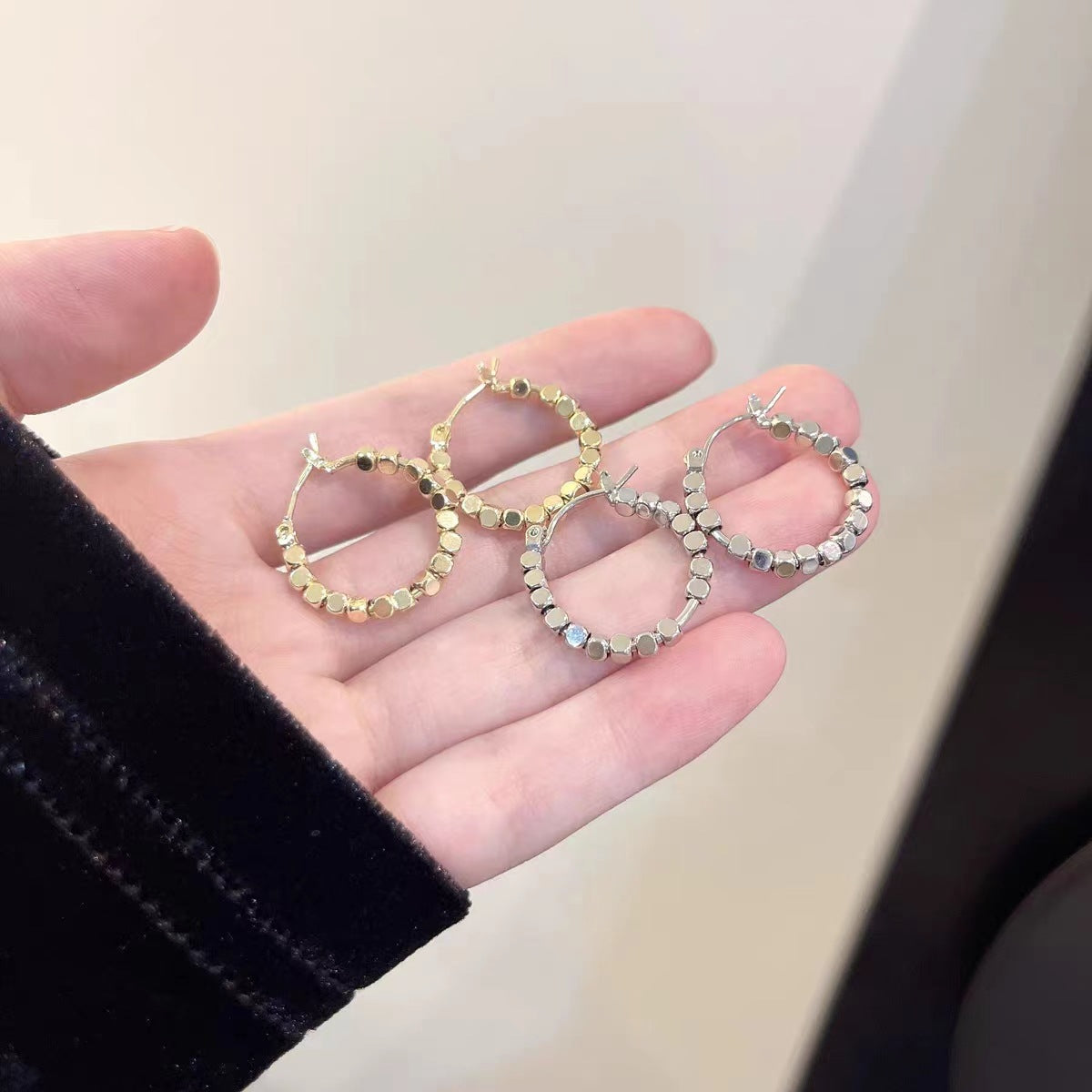 Women's Fashion Temperament Geometric Earrings