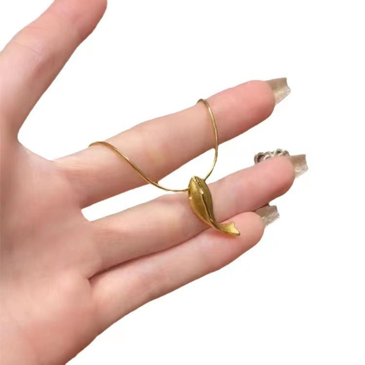2023 Summer New Gold Whale Necklace Niche Design Sense Does Not Lose Colour Collarbone Chain Simple Ins Necklace