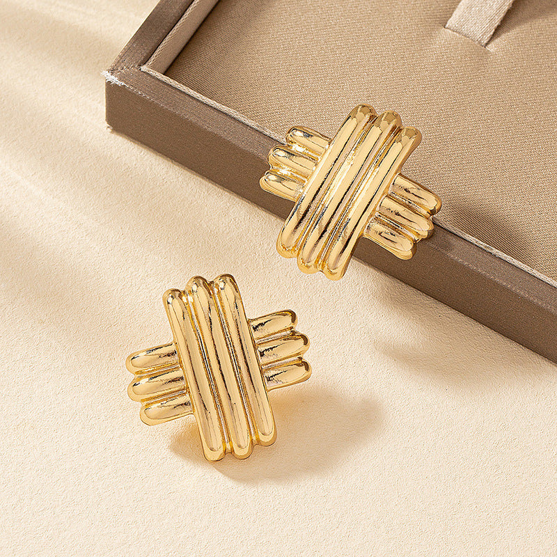 Geometric Twist Shape Stud Earrings