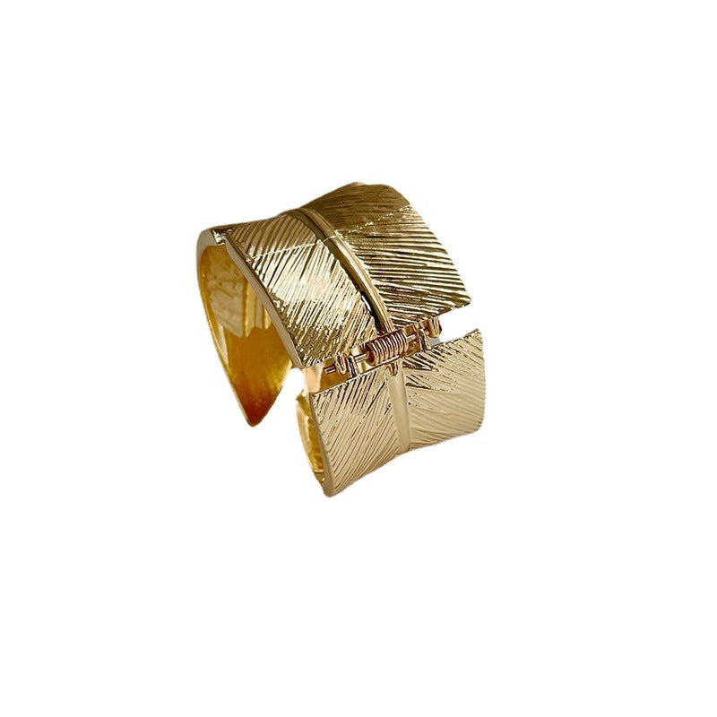 Wide-brimmed Feather Shape Bracelet Napkin Curtain Buckle